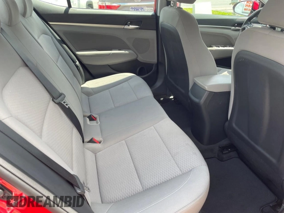 2020 Hyundai Elantra SEL with VIN 5NPD84LF2LH588105, listed as a Copart auction lot 61506555 with 58,811 mi miles and Salvage title. Bid and sale history available at DreamBid. Image 6.