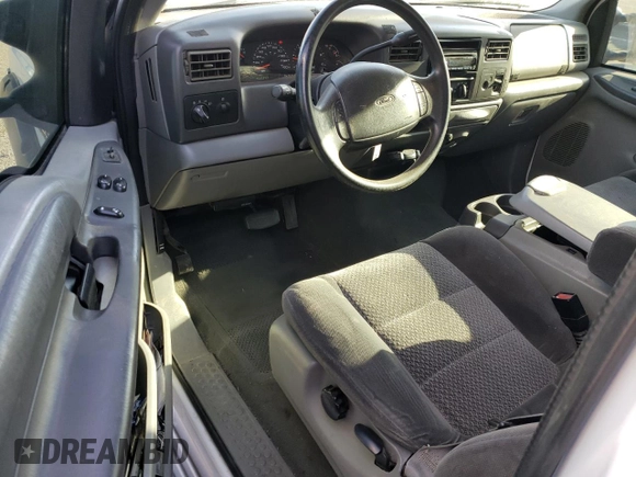2002 Ford F-250 XL with VIN 1FTNX20L32ED10043, listed as a Copart auction lot 82608574 with 150,324 mi miles and Salvage title. Bid and sale history available at DreamBid. Image 8.