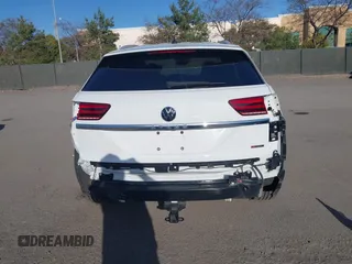 2021 Volkswagen Atlas S с VIN 1V2GC2CA1MC228064, выставлен на аукционе IAAI как лот 41815880 с пробегом 50 540 миль миль и . История ставок и продаж доступна на DreamBid. Изображение 17.