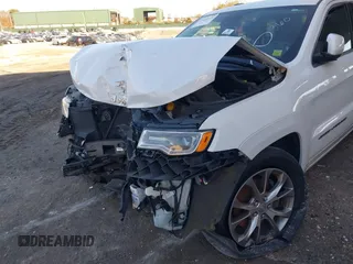 2020 Jeep Grand Cherokee Summit with VIN 1C4RJFJT0LC163752, listed as a IAAI auction lot 38725572 with 49,652 mi miles and . Bid and sale history available at DreamBid. Image 6.