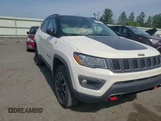 2019 Jeep Compass Trailhawk with VIN 3C4NJDDB5KT647778, listed as a Copart auction lot 62032515 with 51,505 mi miles and Salvage title. Bid and sale history available at DreamBid. Image 14.