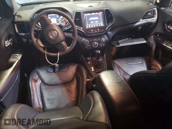 2022 Jeep Cherokee Trailhawk with VIN 1C4PJMBX8ND500503, listed as a Copart auction lot 85705204 with 31,112 mi miles and Salvage Title. Bid and sale history available at DreamBid. Image 8.