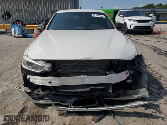 2013 BMW 3 Series 328i z VIN WBA3A5C53DF356540, wystawiony jako Copart lot #62729845 z przebiegiem 155 470 mil mil oraz Szkoda całkowita • Salvage title. Historia ofert i sprzedaży dostępna na DreamBid. Obrazek 5.
