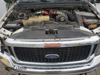 2001 Ford Excursion Limited с VIN 1FMSU43F91EA90446, выставлен на аукционе Copart как лот 86746264 с пробегом 247 849 миль миль и Списание • Salvage title. История ставок и продаж доступна на DreamBid. Изображение 12.