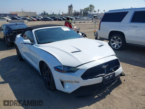 2020 Ford Mustang EcoBoost z VIN 1FATP8UH0L5105965, wystawiony jako IAAI lot #42475841 z przebiegiem 68 999 mil mil oraz . Historia ofert i sprzedaży dostępna na DreamBid. Obrazek 1.