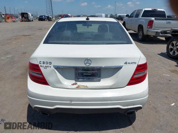 2012 Mercedes-Benz C 300 Sport z VIN WDDGF8BB9CR195595, wystawiony jako IAAI lot #42733339 z przebiegiem 221 125 mil mil oraz . Historia ofert i sprzedaży dostępna na DreamBid. Obrazek 16.