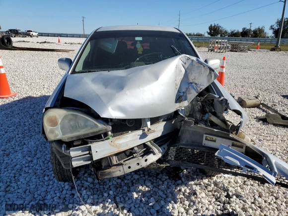 2005 Suzuki Aerio SX with VIN JS2RC61H155300393, listed as a Copart auction lot 84177204 with 0 mi miles and Salvage Title. Bid and sale history available at carsss.com. Image 5.