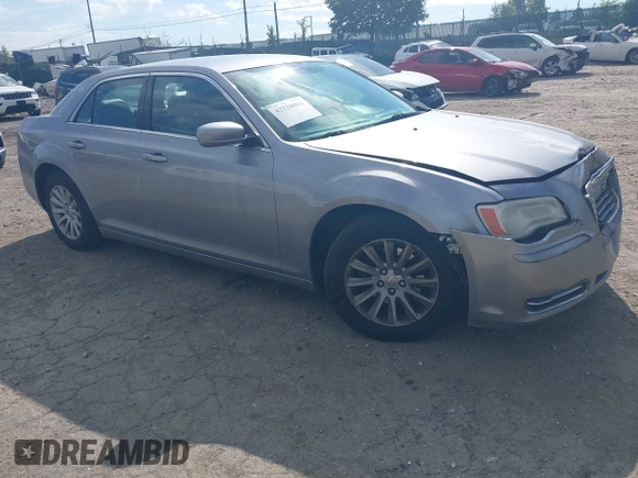 2014 Chrysler 300 z VIN 2C3CCAAG3EH380058, wystawiony jako IAAI lot #42220051 z przebiegiem 116 263 mil mil oraz . Historia ofert i sprzedaży dostępna na DreamBid. Obrazek 1.