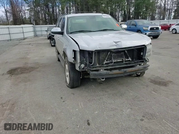 2013 Chevrolet Tahoe LT z VIN 1GNSKBE09DR236064, wystawiony jako Copart lot #47966825 z przebiegiem 172 027 mil mil oraz Szkoda całkowita • Salvage title. Historia ofert i sprzedaży dostępna na DreamBid. Obrazek 12.