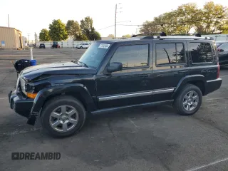 2008 Jeep Commander Limited with VIN 1J8HH58N98C236772, listed as a Copart auction lot 71042404 with 217,780 mi miles and Salvage Title. Bid and sale history available at carsss.com. Image 1.