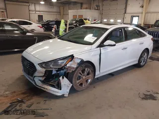 2018 Hyundai Sonata Limited with VIN 5NPE34AF4JH661932, listed as a IAAI auction lot 41327966 with 91,599 mi miles. Bid and sale history available at carsss.com. Image 17.