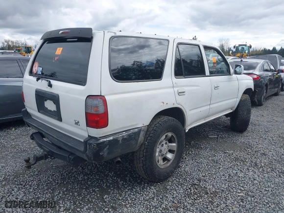 1998 Toyota 4Runner Limited with VIN JT3HN87R4W0167059, listed as a IAAI auction lot 41954926 with 304,536 mi miles. Bid and sale history available at carsss.com. Image 4.