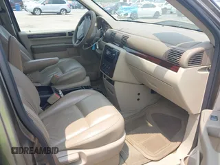 2006 Ford Freestar SEL z VIN 2FMZA52246BA45154, wystawiony jako IAAI lot #42393983 z przebiegiem 100 447 mil mil oraz . Historia ofert i sprzedaży dostępna na DreamBid. Obrazek 5.