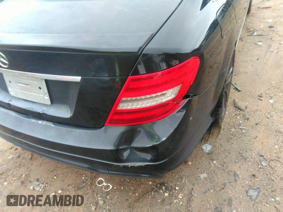 2014 Mercedes-Benz C 250 Sport with VIN WDDGF4HB7EA959297, listed as a IAAI auction lot 42320095 with 121,013 mi miles and . Bid and sale history available at DreamBid. Image 6.