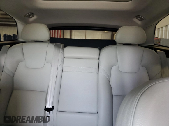 2018 Volvo XC60 Momentum with VIN LYV102RK5JB101138, listed as a Copart auction lot 54764115 with 58,396 mi miles and Salvage title. Bid and sale history available at DreamBid. Image 10.