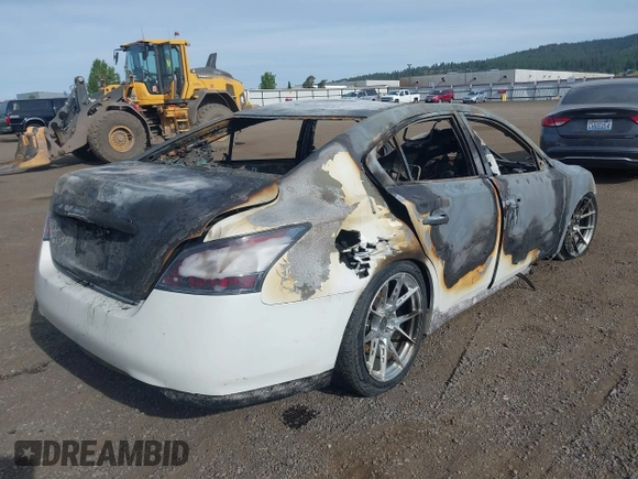 2014 Nissan Maxima S with VIN 1N4AA5AP6EC451326, listed as a IAAI auction lot 42218548 with Not provided miles and . Bid and sale history available at DreamBid. Image 4.