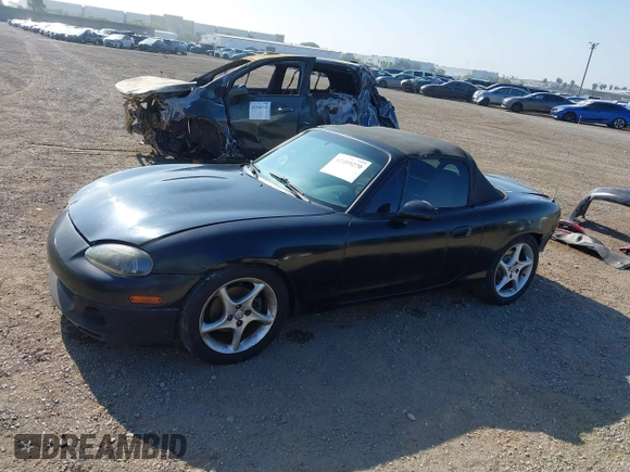 2001 Mazda MX-5 Miata z VIN JM1NB353X10201894, wystawiony jako IAAI lot #42489270 z przebiegiem 207 490 mil mil oraz . Historia ofert i sprzedaży dostępna na DreamBid. Obrazek 15.