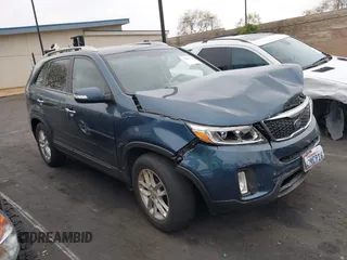 2014 Kia Sorento LX with VIN 5XYKT3A66EG440701, listed as a IAAI auction lot 42067372 with 40,559 mi miles and . Bid and sale history available at DreamBid. Image 1.