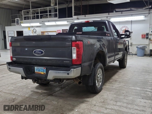 2017 Ford F-250 XLT with VIN 1FTBF2B61HEE65986, listed as a IAAI auction lot 42730673 with 60,739 mi miles and . Bid and sale history available at DreamBid. Image 6.