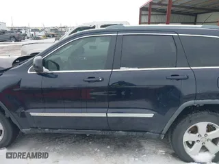 2011 Jeep Grand Cherokee Laredo with VIN 1J4RR4GG0BC610046, listed as a IAAI auction lot 41730587 with 177,032 mi miles. Bid and sale history available at carsss.com. Image 14.