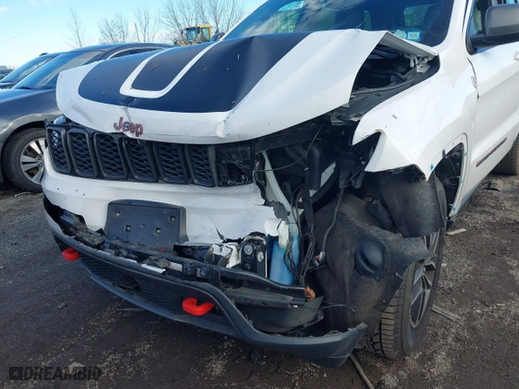 2019 Jeep Grand Cherokee Trailhawk with VIN 1C4RJFLG7KC697555, listed as a IAAI auction lot 41208149 with 78,599 mi miles. Bid and sale history available at carsss.com. Image 6.