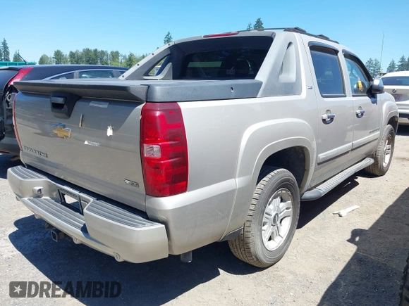 2007 Chevrolet Avalanche 3LT z VIN 3GNFK123X7G214167, wystawiony jako IAAI lot #42356863 z przebiegiem 55 352 mil mil oraz . Historia ofert i sprzedaży dostępna na DreamBid. Obrazek 4.