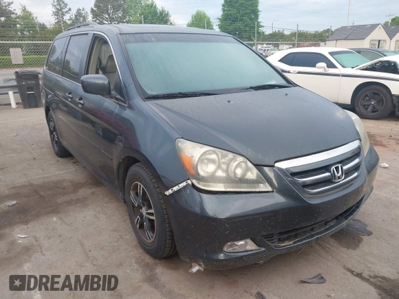 2006 Honda Odyssey TOURING with VIN 5FNRL38816B057196, listed as a IAAI auction lot 42106856 with 186,566 mi miles. Bid and sale history available at carsss.com. Image 1.