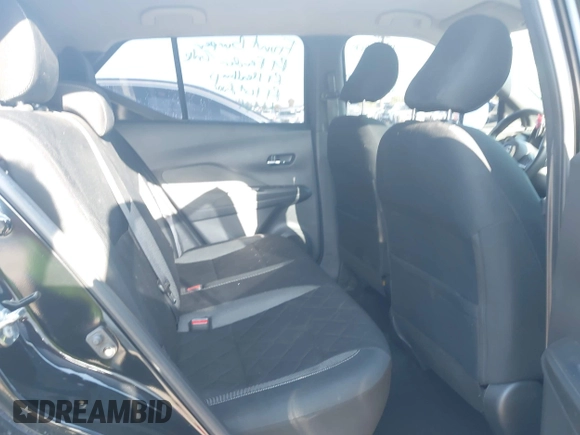 2019 Nissan Kicks S with VIN 3N1CP5CU5KL506114, listed as a IAAI auction lot 41999927 with 80,576 mi miles and . Bid and sale history available at carsss.com. Image 8.