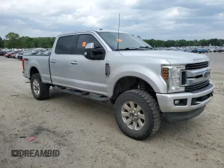2019 Ford F-250 XL with VIN 1FT7W2B62KED22851, listed as a Copart auction lot 52988005 with 144,616 mi miles and Clean title. Bid and sale history available at DreamBid. Image 4.