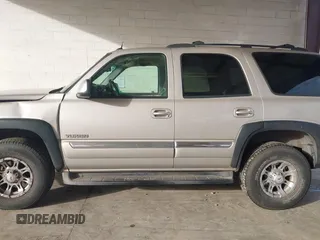 2005 GMC Yukon SLT with VIN 1GKEK13Z95R105420, listed as a IAAI auction lot 41680727 with 230,705 mi miles. Bid and sale history available at carsss.com. Image 14.