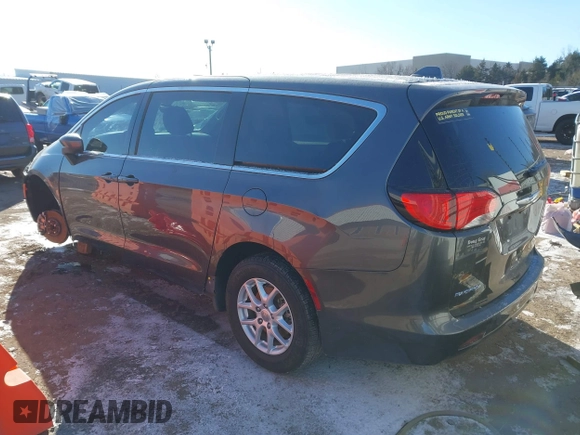 2017 Chrysler Pacifica Touring with VIN 2C4RC1DG7HR648786, listed as a IAAI auction lot 41570029 with 125,406 mi miles and . Bid and sale history available at DreamBid. Image 3.