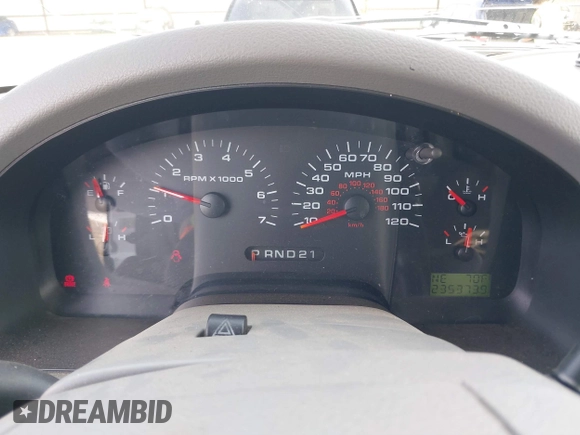 2006 Ford F-150 STX with VIN 1FTRX12W96KA83287, listed as a IAAI auction lot 41762440 with 235,373 mi miles. Bid and sale history available at carsss.com. Image 7.