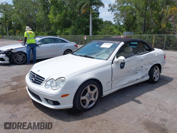 2005 Mercedes-Benz CLK 5.0L with VIN WDBTK75J55F123328, listed as a IAAI auction lot 42082590 with 58,969 mi miles. Bid and sale history available at carsss.com. Image 17.