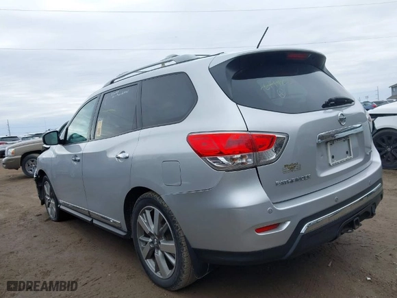 2014 Nissan Pathfinder SV with VIN 5N1AR2MN6EC619425, listed as a IAAI auction lot 41744627 with 162,340 mi miles. Bid and sale history available at carsss.com. Image 3.