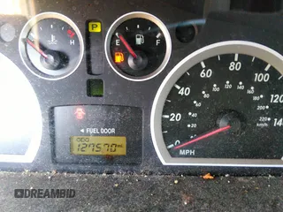 2005 Hyundai Santa Fe GLS with VIN KM8SC73E25U884390, listed as a IAAI auction lot 41824089 with 127,570 mi miles. Bid and sale history available at carsss.com. Image 7.
