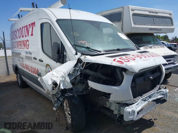 2022 Ford Transit Cargo with VIN 1FTBR1C80NKA05202, listed as a IAAI auction lot 42096686 with 75,302 mi miles and . Bid and sale history available at carsss.com. Image 1.