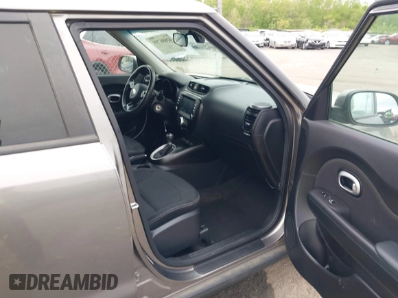 2018 Kia Soul + with VIN KNDJP3A59J7558286, listed as a IAAI auction lot 42080799 with 86,515 mi miles. Bid and sale history available at carsss.com. Image 5.