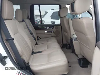 2016 Land Rover LR4 HSE z VIN SALAG2V61GA828886, wystawiony jako IAAI lot #42178599 z przebiegiem 100 217 mil mil oraz . Historia ofert i sprzedaży dostępna na DreamBid. Obrazek 8.