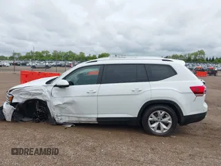2019 Volkswagen Atlas SE with VIN 1V2UR2CA0KC560799, listed as a IAAI auction lot 42318671 with 95,804 mi miles and . Bid and sale history available at DreamBid. Image 14.