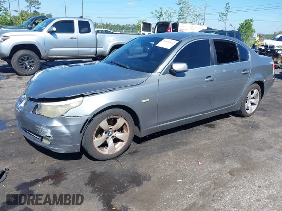 2008 BMW 5 Series 528i with VIN WBANU53598CT07043, listed as a IAAI auction lot 42030992 with 212,833 mi miles and . Bid and sale history available at carsss.com. Image 17.