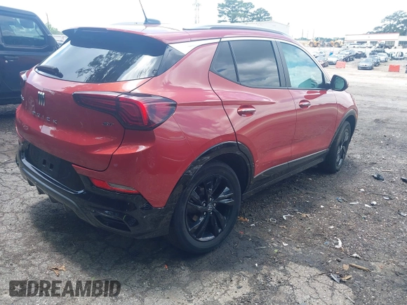 2024 Buick Encore GX Sport Touring z VIN KL4AMESL6RB105988, wystawiony jako IAAI lot #42509593 z przebiegiem 34 229 mil mil oraz . Historia ofert i sprzedaży dostępna na DreamBid. Obrazek 4.