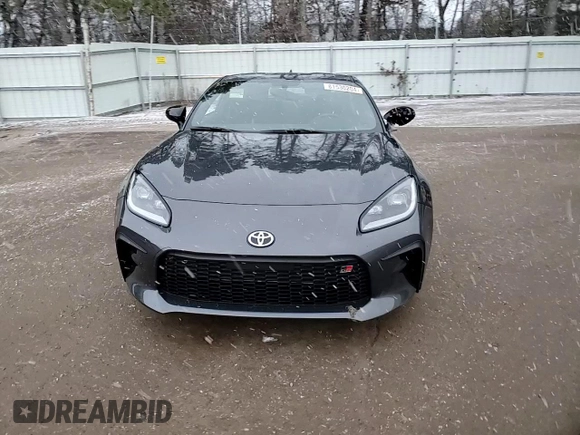 2024 Toyota GR86 Premium with VIN JF1ZNBE15R9761093, listed as a Copart auction lot 81530204 with 728 mi miles and Salvage Title. Bid and sale history available at carsss.com. Image 11.
