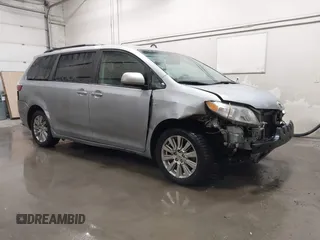 2017 Toyota Sienna LE with VIN 5TDJZ3DC7HS167447, listed as a IAAI auction lot 41774350 with 93,340 mi miles. Bid and sale history available at carsss.com. Image 1.