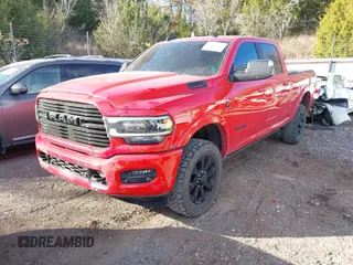 2020 Ram 2500 Laramie z VIN 3C6UR5FL5LG167208, wystawiony jako IAAI lot #41035465 z przebiegiem 206 427 mil mil oraz . Historia ofert i sprzedaży dostępna na DreamBid. Obrazek 17.