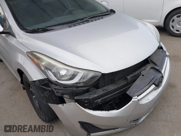 2016 Hyundai Elantra SE с VIN KMHDH4AE9GU490903, выставлен на аукционе IAAI как лот 42164765 с пробегом 121 666 миль миль и . История ставок и продаж доступна на DreamBid. Изображение 6.