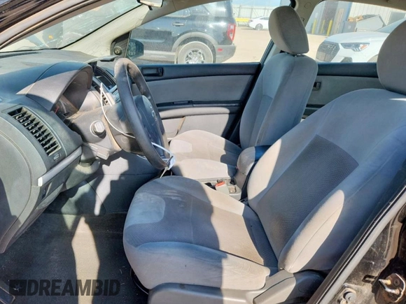 2012 Nissan Sentra SR z VIN 3N1AB6AP3CL766179, wystawiony jako Copart lot #61756735 z przebiegiem 97 573 mil mil oraz Czysty tytuł • Clean title. Historia ofert i sprzedaży dostępna na DreamBid. Obrazek 7.