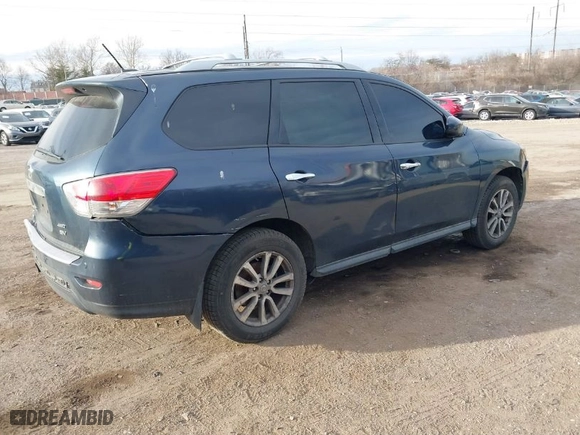 2015 Nissan Pathfinder S with VIN 5N1AR2MM8FC610685, listed as a IAAI auction lot 41657466 with 115,394 mi miles. Bid and sale history available at carsss.com. Image 4.