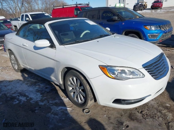 2012 Chrysler 200 Touring with VIN 1C3BCBEB9CN215829, listed as a IAAI auction lot 41328297 with NaN miles. Bid and sale history available at carsss.com. Image 1.