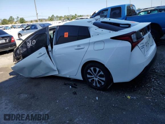 2021 Toyota Prius LE z VIN JTDL9MFU9M3022975, wystawiony jako Copart lot #53810615 z przebiegiem Nie podano mil oraz Nie do naprawy • Non repairable. Historia ofert i sprzedaży dostępna na DreamBid. Obrazek 2.