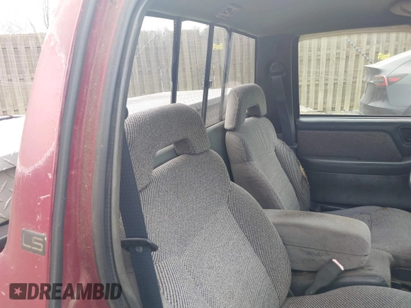 1995 Chevrolet S-10 with VIN 1GCCS1444SK145415, listed as a IAAI auction lot 41786907 with 166,811 mi miles and . Bid and sale history available at DreamBid. Image 8.